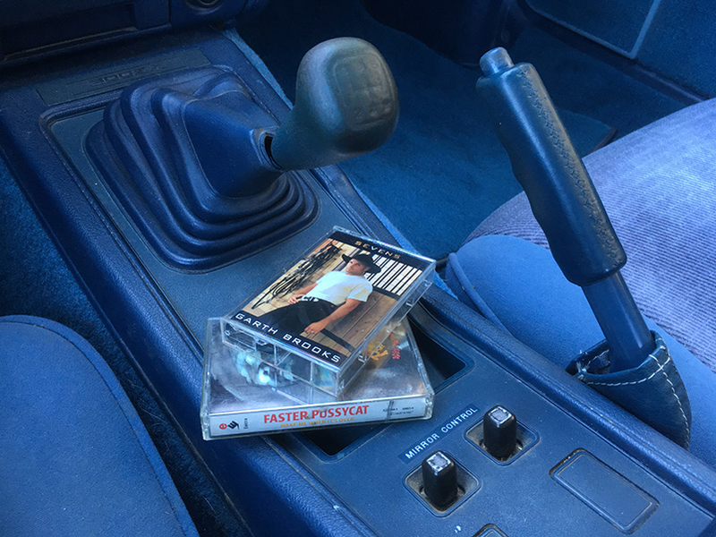 Illustration for article titled Why Cassette Tapes Are My Favorite Way To Hear Music While Driving